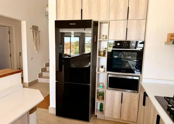 Apartment Modern 3br Duplex In Einbay With Private Roof *
