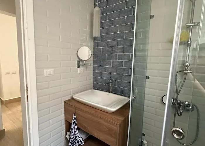 Modern 3br Duplex In Einbay With Private Roof
