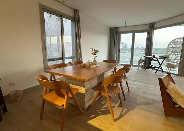 Apartment Modern 3br Duplex In Einbay With Private Roof *