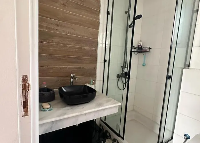 Modern 3br Duplex In Einbay With Private Roof